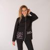 BLUSA CASACA SANITARIA MUJER MANGA LARGA DETALLES ESTAMPADOS