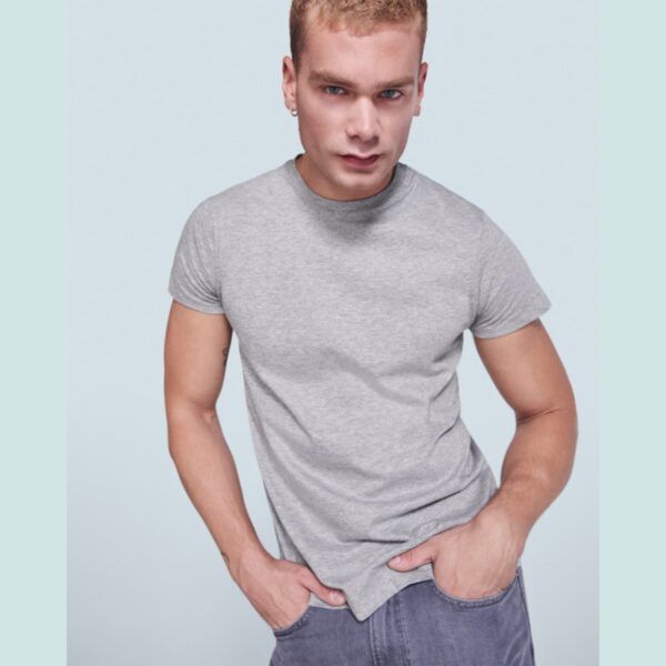 0097535-camiseta-economy-unisex-manga-corta-58-gris-vigore-modelo-2