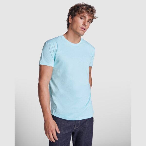 0097665-camiseta-basic-unisex-manga-corta-10-celeste-modelo-3